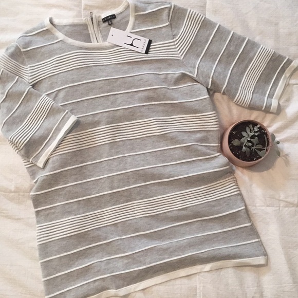Gray and white striped top / sweater, size L - Picture 2 of 5